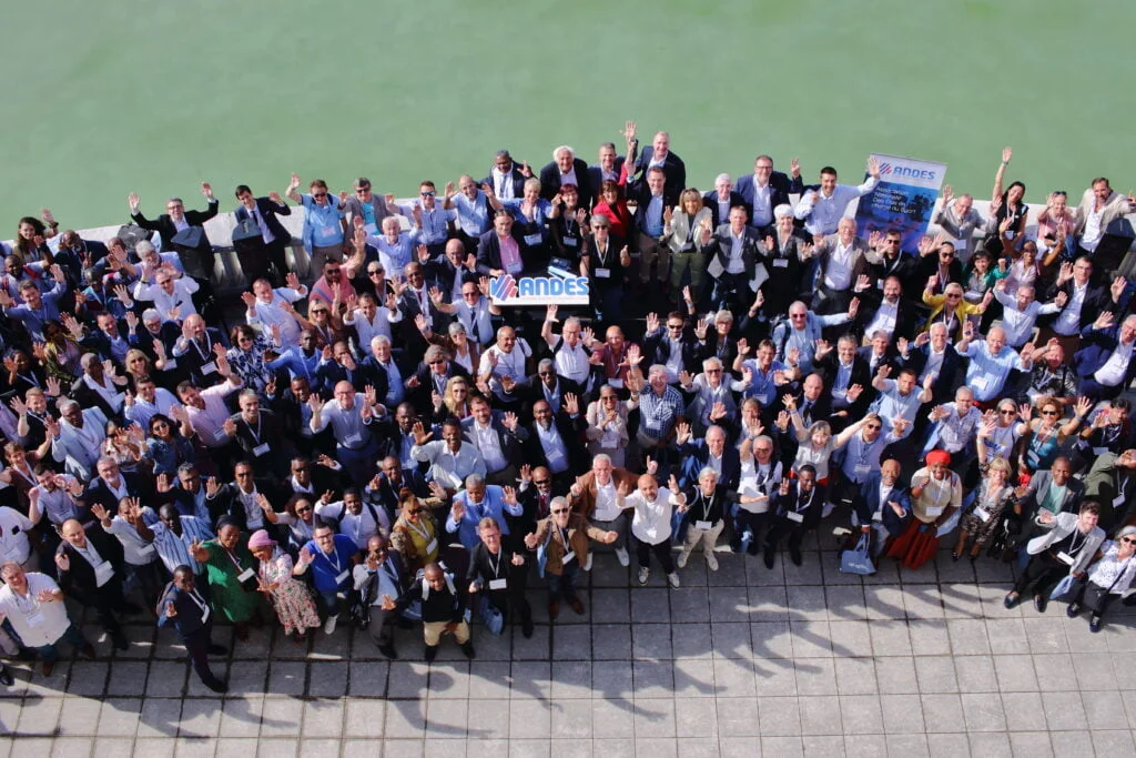 Blog - Coulisses du 25ème congrès d'ANDES à Pau, au Palais Beaumont : Photo de groupe capturant l'ambiance du congrès, révélant les moments spéciaux en coulisses de cet événement mémorable.